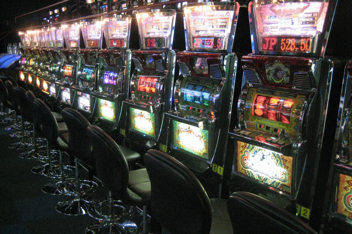 PG Soft mobile — APK install or browser? Filipino phone benchmark